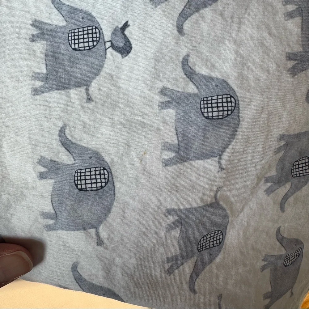 Pottery Barn Kids 100%‎ Organic Cotton Gray Elephant Fitted Crib Sheet